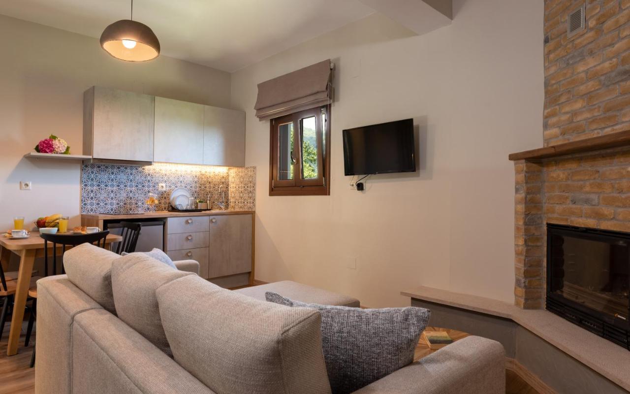 Άλυσσος Suites Tsagarada Bagian luar foto